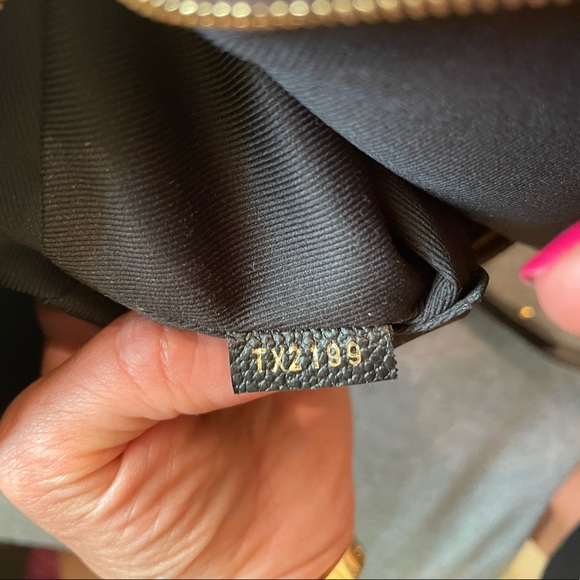 Louis Vuitton mini Palm Springs - Picture 8 of 15